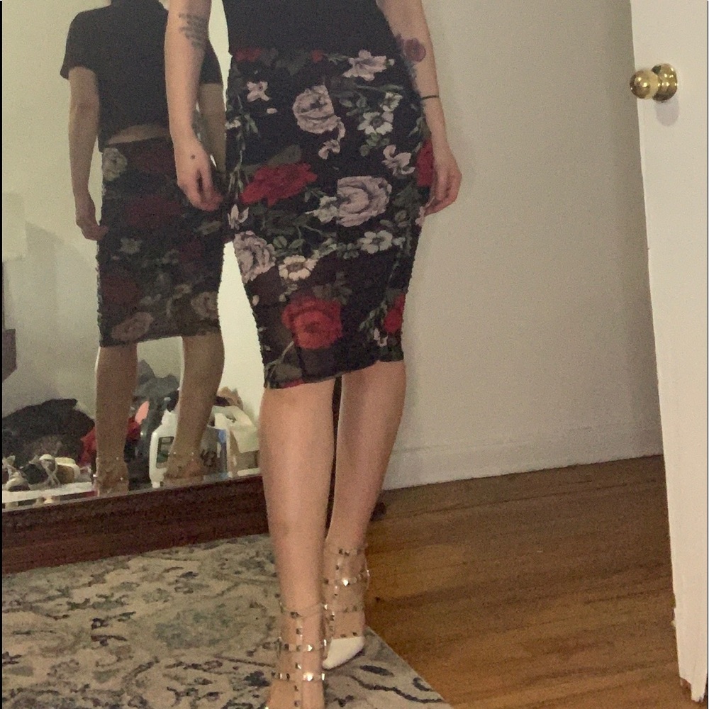 Knee Length Bodycon Skirt